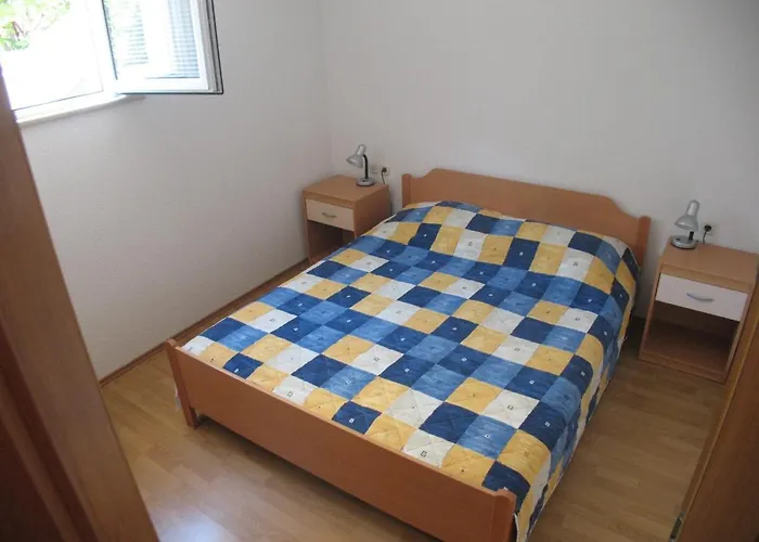 With A Parking Space Bol, Brac - 12474 Бол