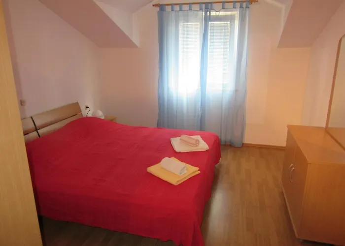 With A Parking Space Bol, Brac - 12474 Бол