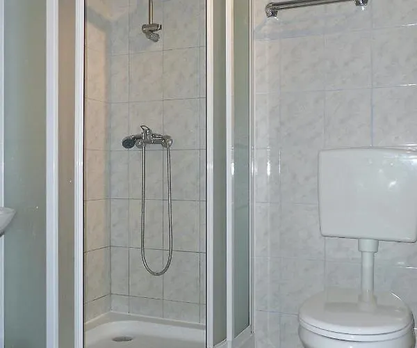 Апартаменты With A Parking Space Bol, Brac - 12474 *