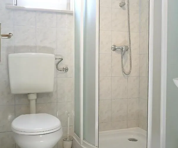 Апартаменты With A Parking Space Bol, Brac - 12474