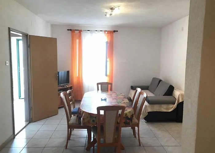 With A Parking Space Bol, Brac - 12474 Бол