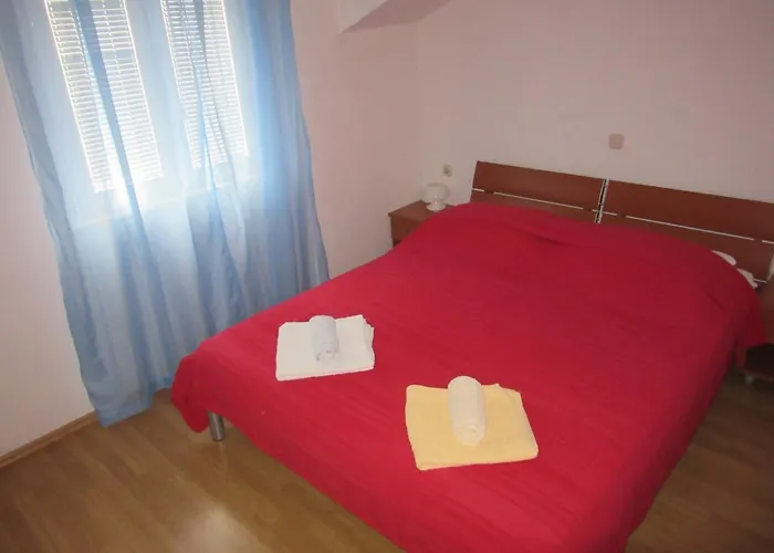 With A Parking Space Bol, Brac - 12474 *