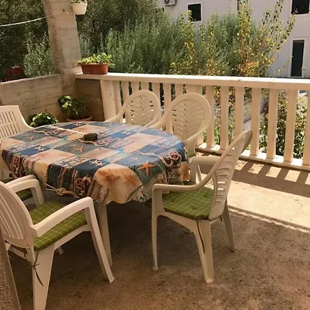 With A Parking Space Bol, Brac - 12474 *