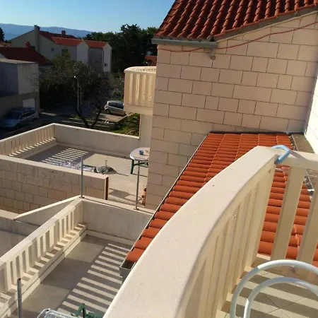 With A Parking Space Bol, Brac - 12474